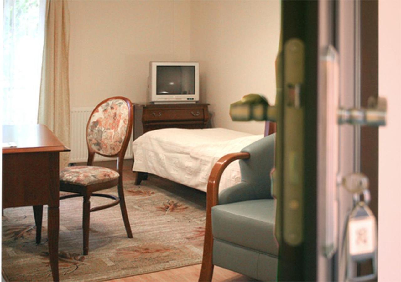 Hotel Gracja กอร์ซุฟเวียลคอปอลสกี ภายนอก รูปภาพ
