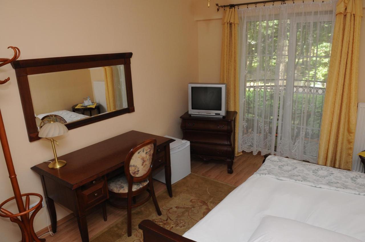 Hotel Gracja กอร์ซุฟเวียลคอปอลสกี ภายนอก รูปภาพ